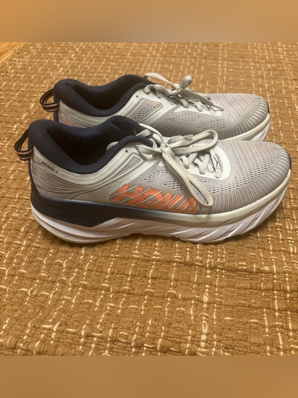 Hoka Women's Bondi 7 - Navy with Coral Logo
